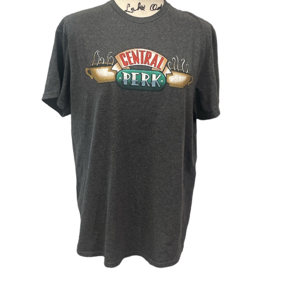 Central Perk Friends t shirt large grey coffee shop tee